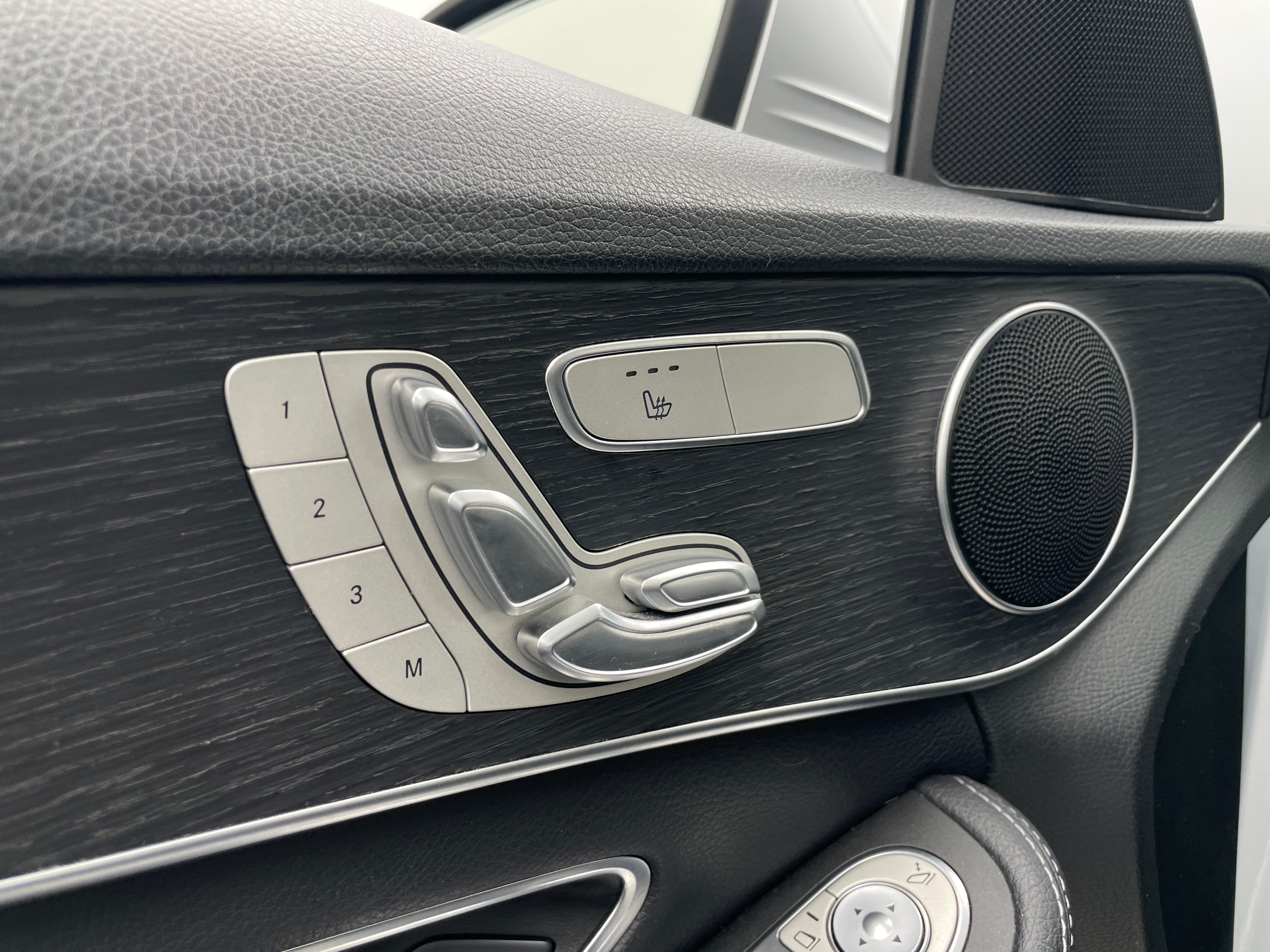 mercedes-benz c-class sedan 2020 W1KWF8DB8LR574032 image mercedes-benz c-class sedan 2020 W1KWF8DB8LR574032 image